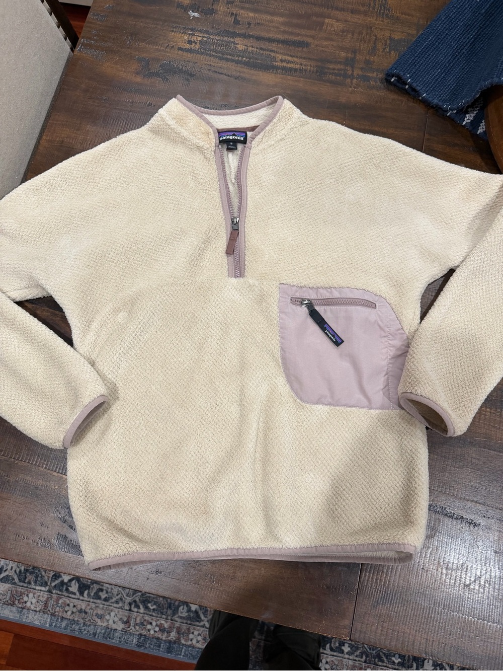 Patagonia Women’s Re-Tool Cream Fleece Quarter-Zip with Mauve Pocket